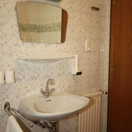 Haus Kristall *