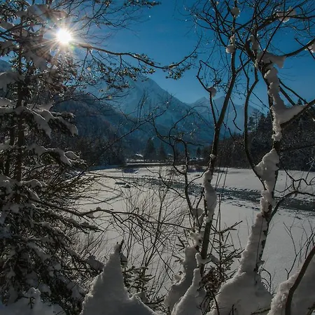 アパート Haus Kristall