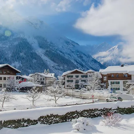 Haus Kristall Bach (Tyrol)