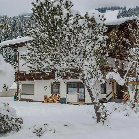 Apartament Haus Kristall Bach (Tyrol)