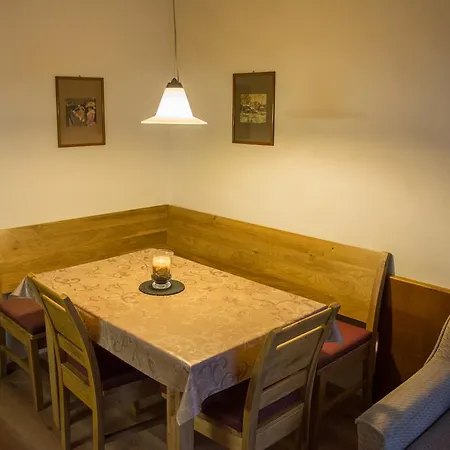 Apartament Haus Kristall Bach (Tyrol)