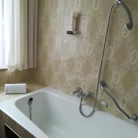 Apartament Haus Kristall Bach (Tyrol)