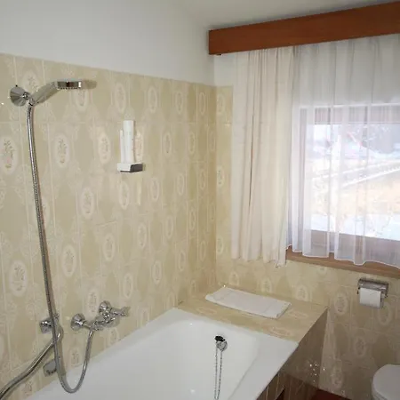 Haus Kristall *